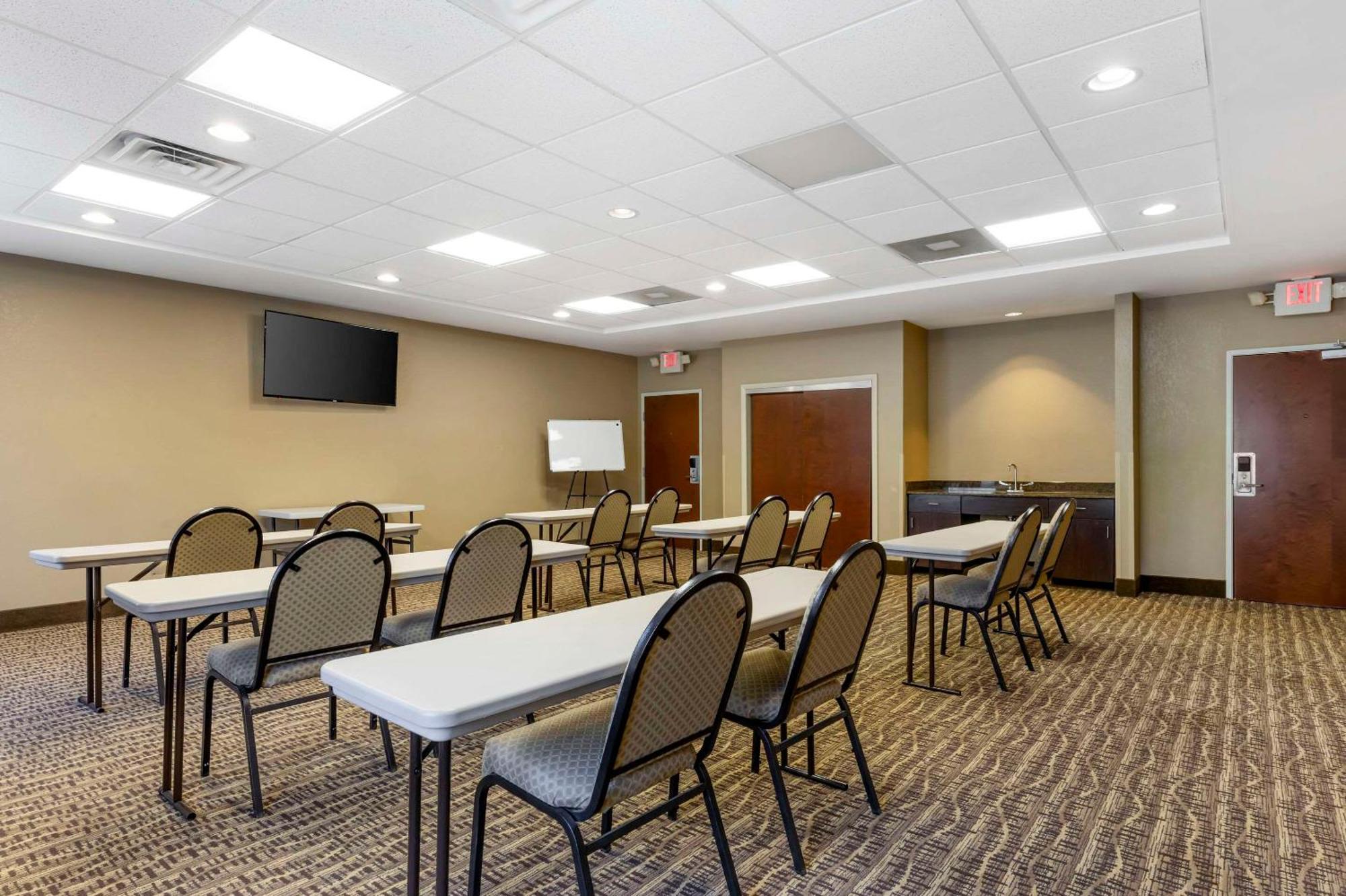 Comfort Inn & Suites Porter Near Indiana Dunes Εξωτερικό φωτογραφία
