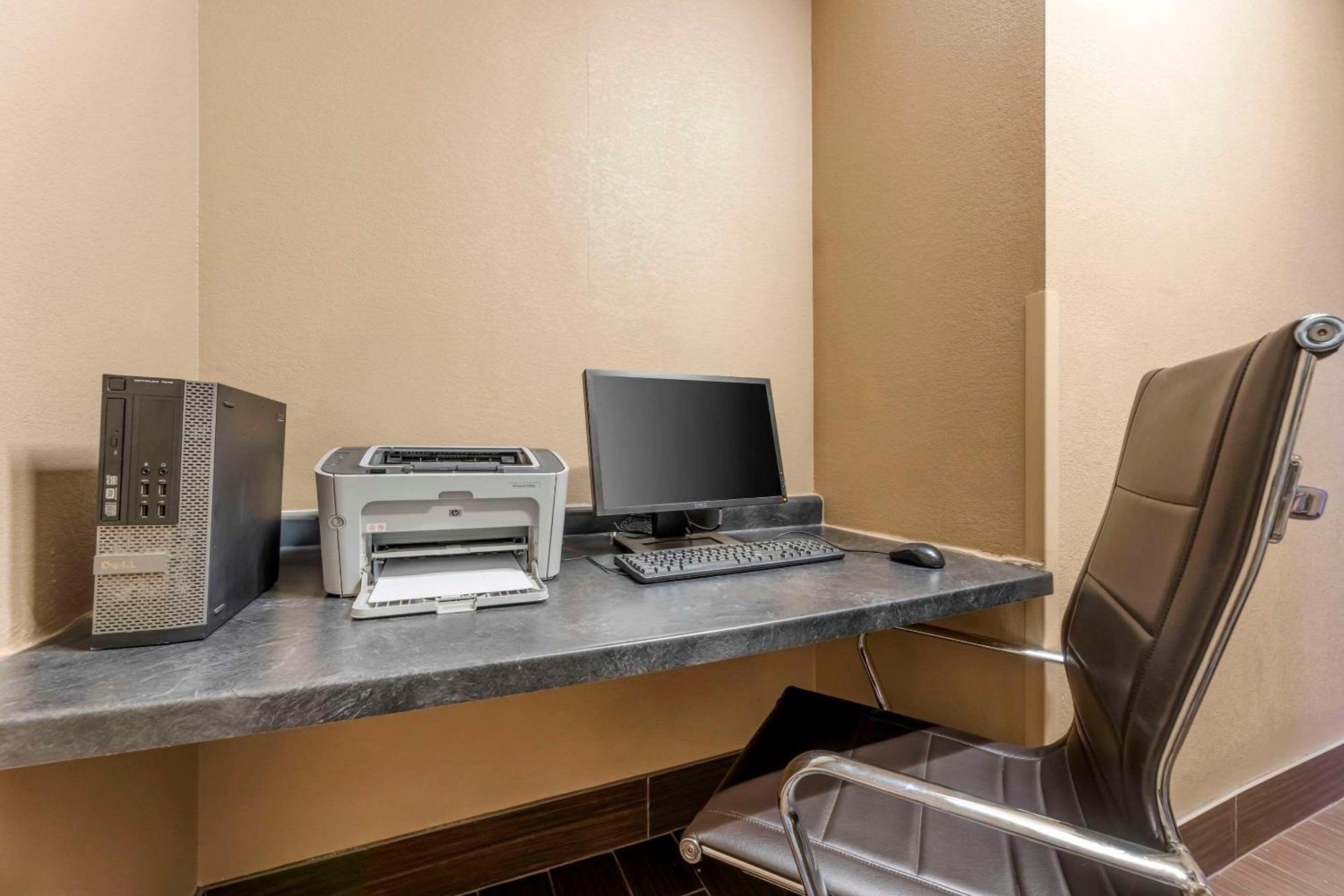 Comfort Inn & Suites Porter Near Indiana Dunes Εξωτερικό φωτογραφία