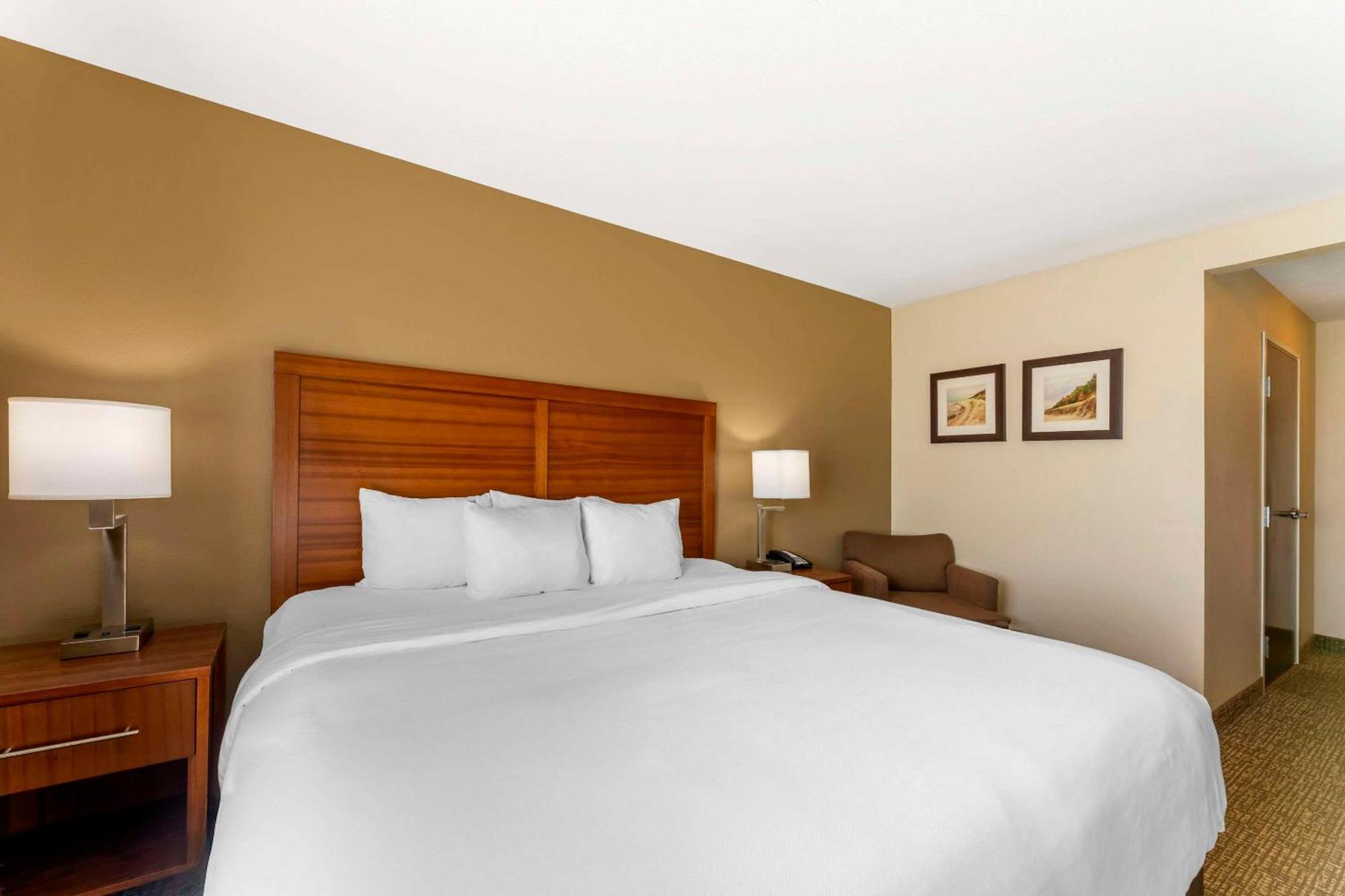 Comfort Inn & Suites Porter Near Indiana Dunes Εξωτερικό φωτογραφία