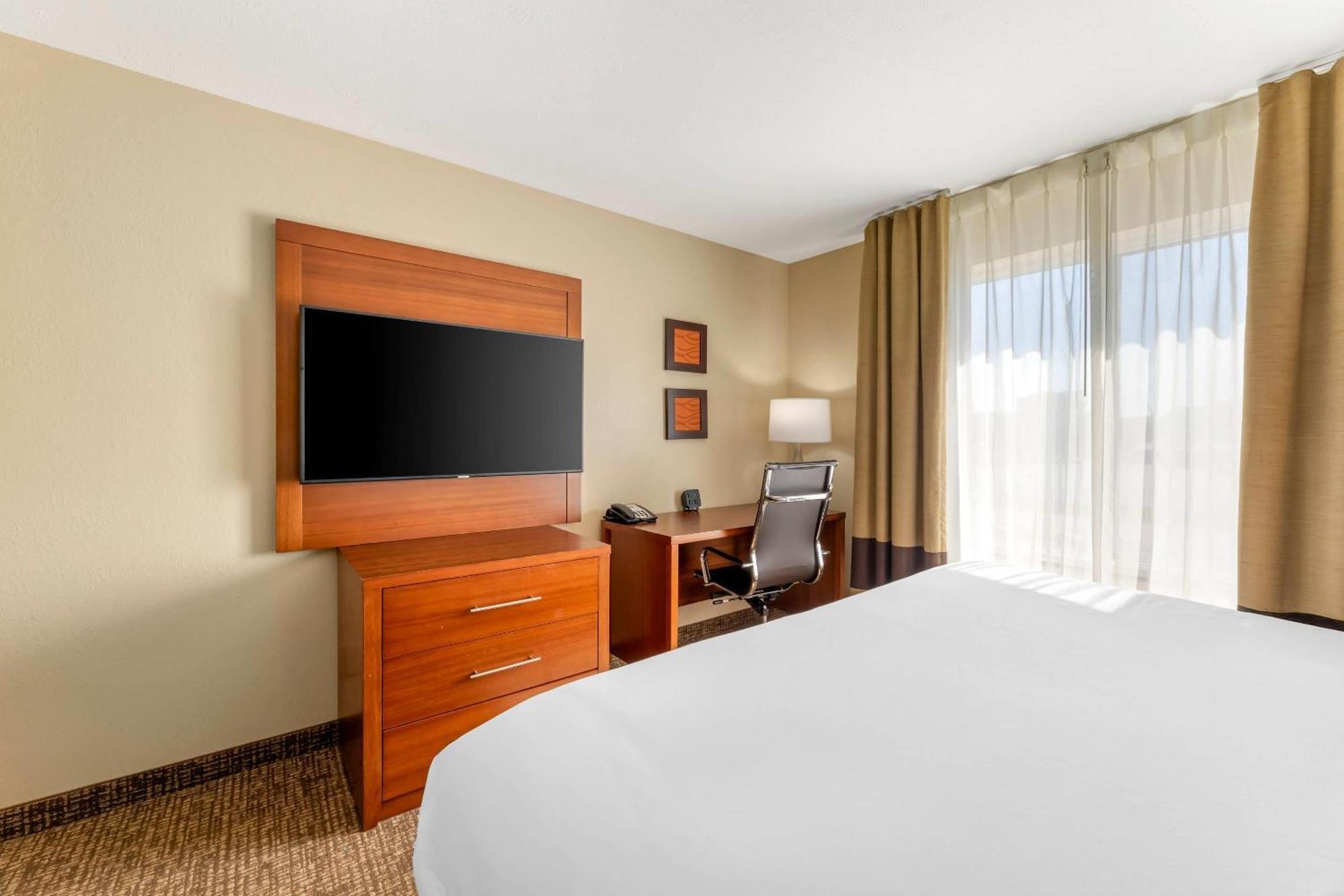Comfort Inn & Suites Porter Near Indiana Dunes Εξωτερικό φωτογραφία